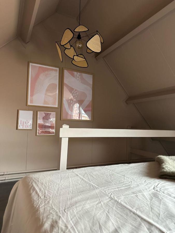 Bed Bij Bistro Apartment Medemblik Bagian luar foto