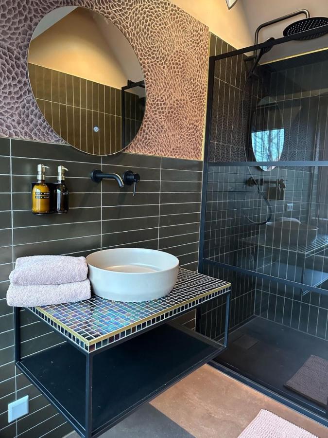 Bed Bij Bistro Apartment Medemblik Bagian luar foto